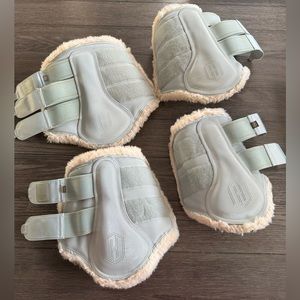 Eskadron Horse Brushing Boots